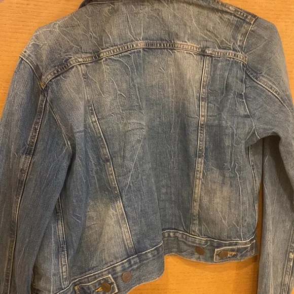 Thrifted Levi's jean jacket - Picture 2 of 3
